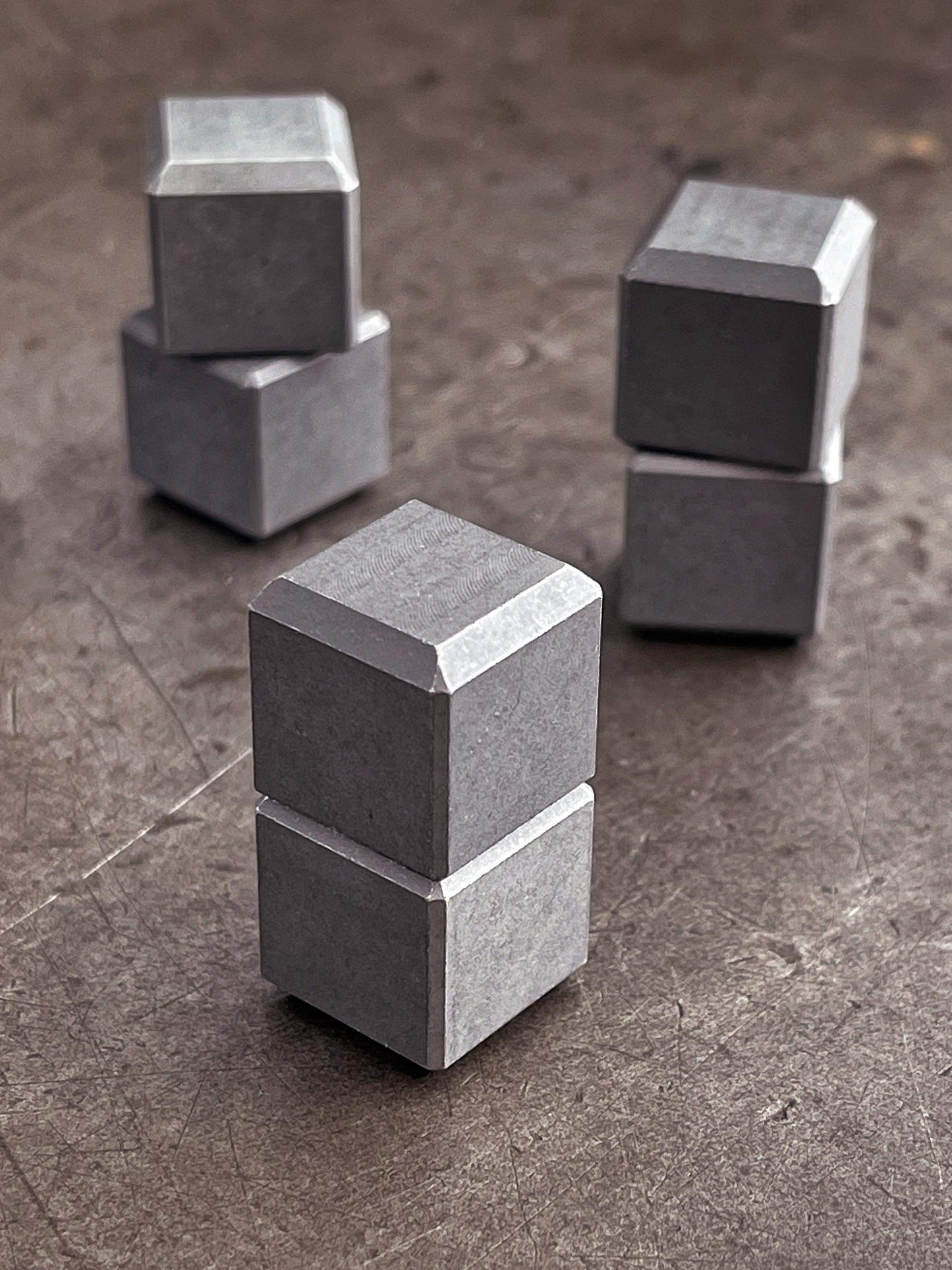 ZeroFeud Snaps - Kinetic Worry Stones